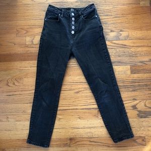 BDG size 29 cropped black button front jeans